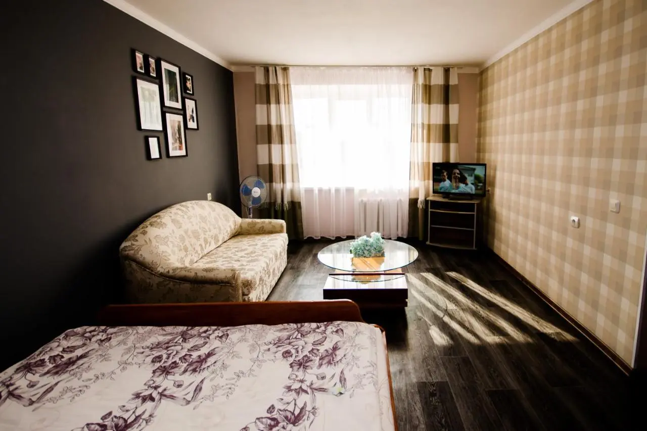 Уфа: Apartment "Kvartirniy Vopros" Stroiteley 8