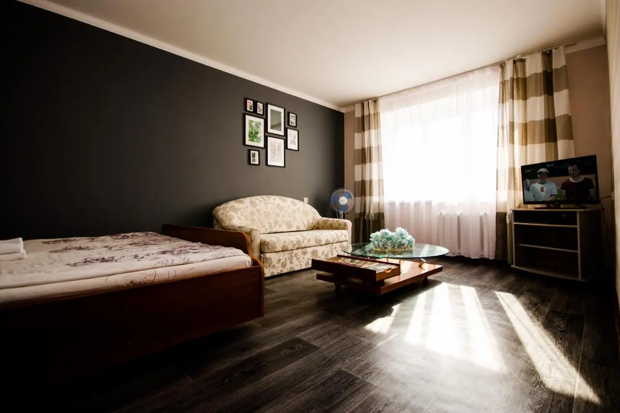 Уфа: Apartment "Kvartirniy Vopros" Stroiteley 8