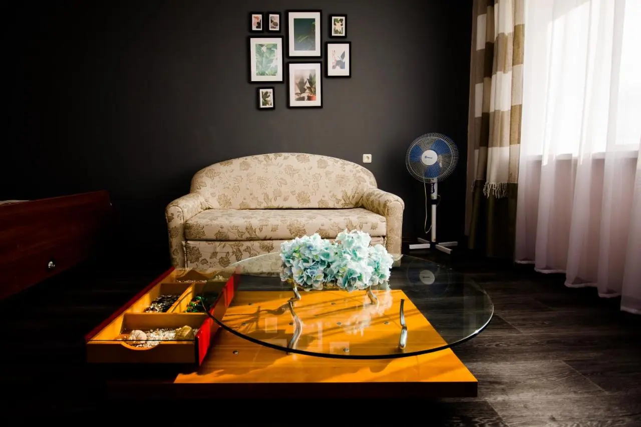 Уфа: Apartment "Kvartirniy Vopros" Stroiteley 8