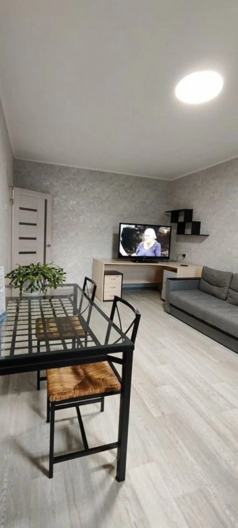 Новосибирск: Квартира на Улице Героев Труда 35А