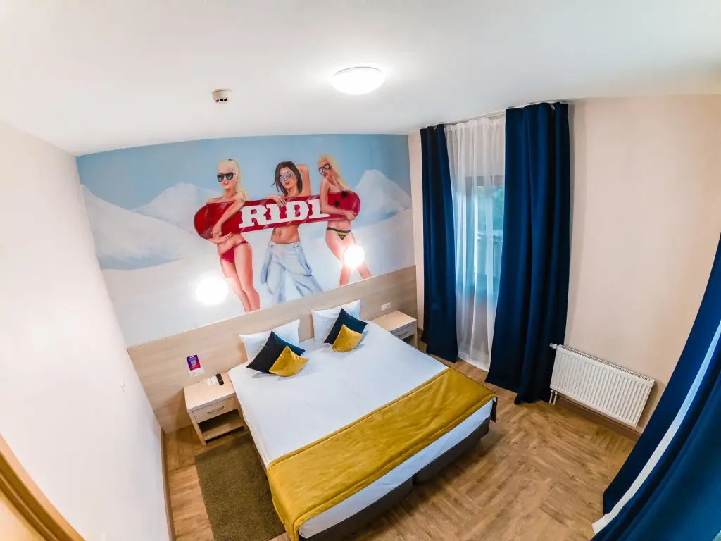 Эсто-Садок: Hotel BoogelWoogel Bar Роза Хутор