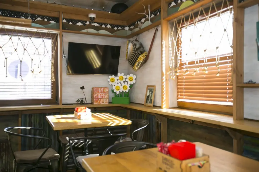 Эсто-Садок: Hotel BoogelWoogel Bar Роза Хутор