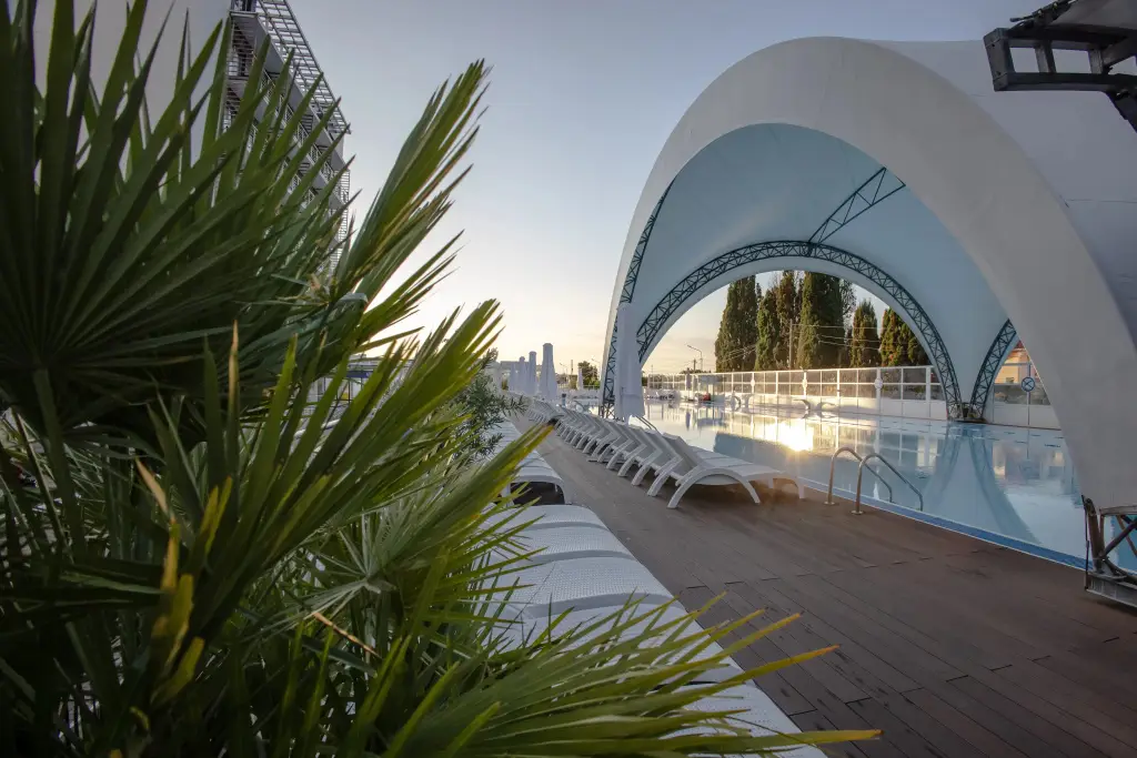 Сочи: Гостиничный комплекс Bridge Resort