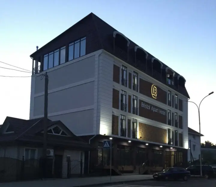 Лазаревское: Bristol Apart Hotel