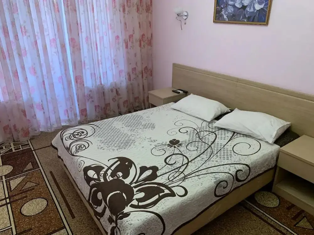 Сочи: Отель «Буржуазия»