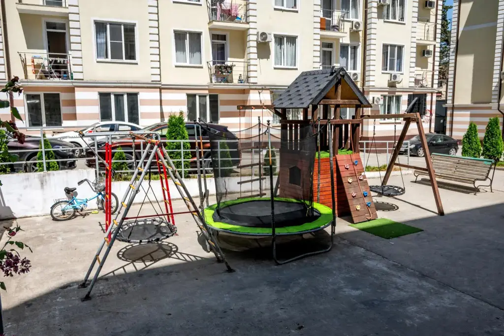 Сочи: Sun City Apartment (Сан Сити Апартмент) на улице Яна Фабрициуса 23 литера 1