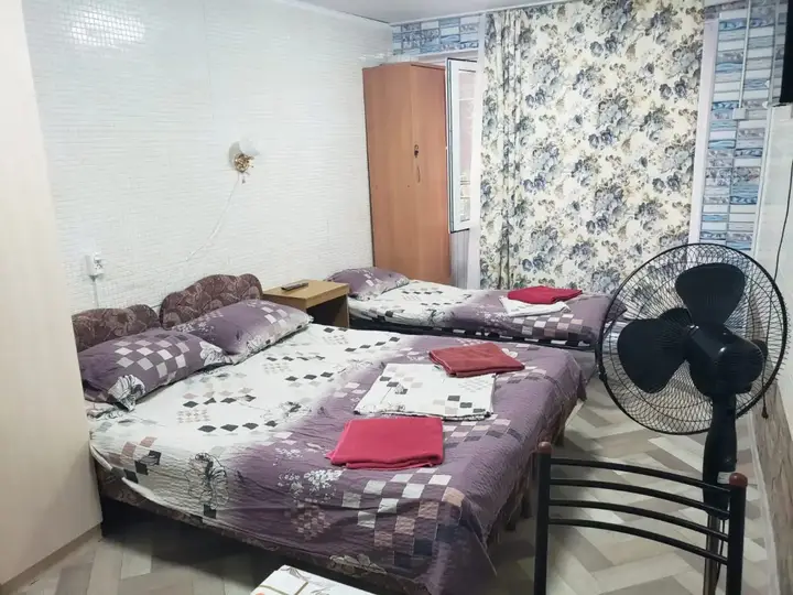 Сочи: Меблированные комнаты У Самого Синего Моря 2