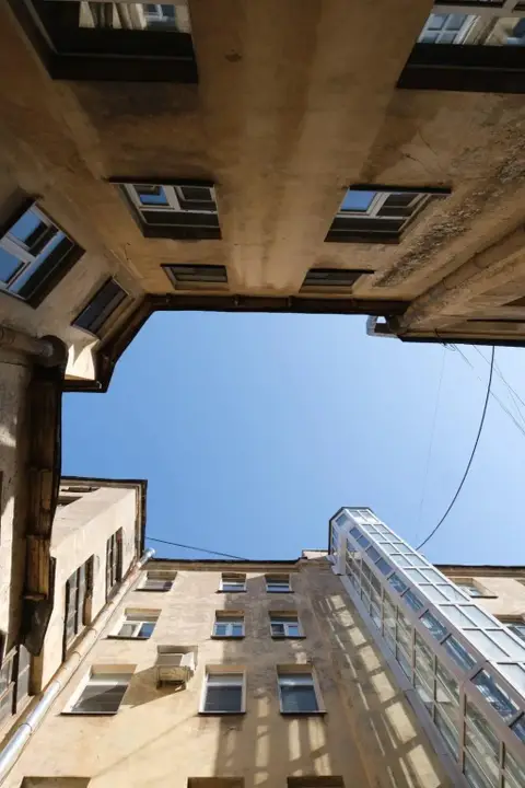 Апартаменты на переулке Сапёрный 10В кв 2 — фото 1
