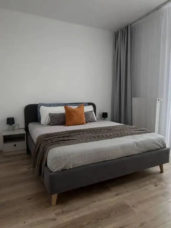 Екатеринбург: Апартаменты GREEN HOUSE на 8 марта