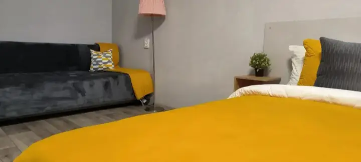 Уфа: Апартаменты на улице Энтузиастов 6