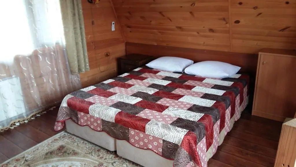 Сочи: Коттедж Арина