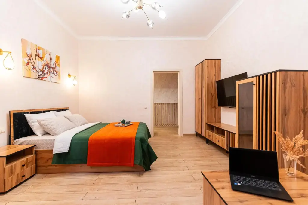 Новороссийск: LetoApart на Мира 10