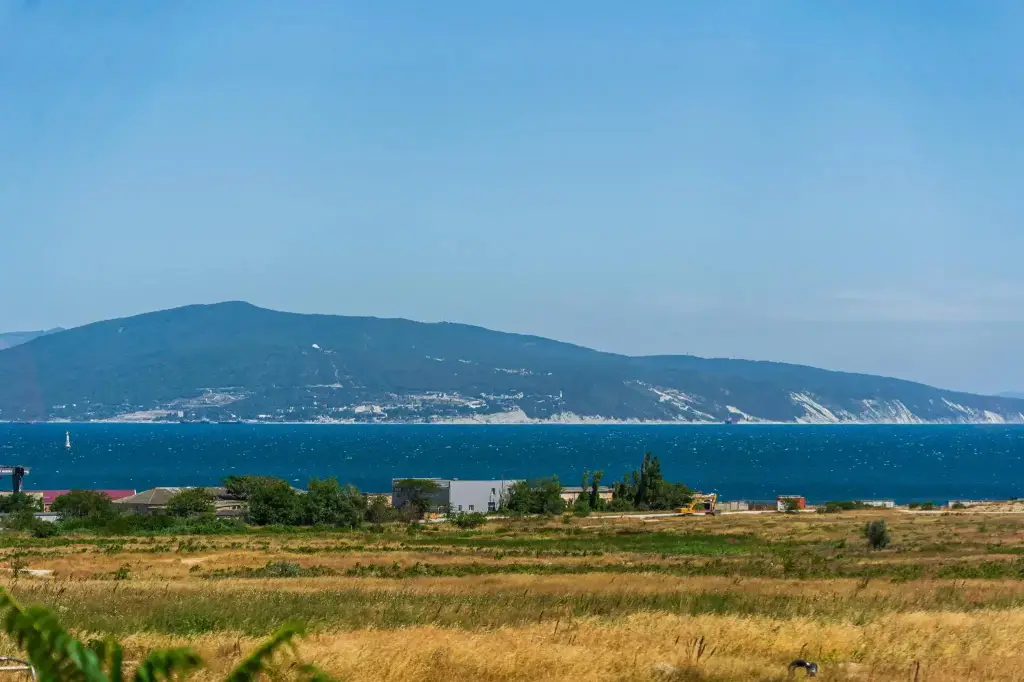 Новороссийск: LetoApart на Мурата Ахеджака 21