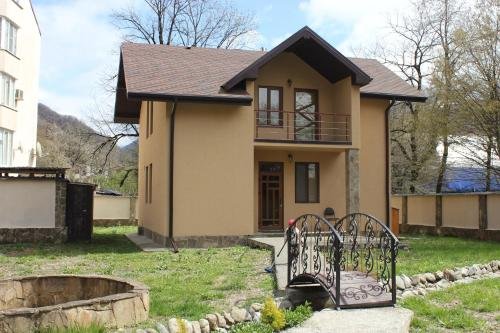 Эсто-Садок: Cottage Udacha