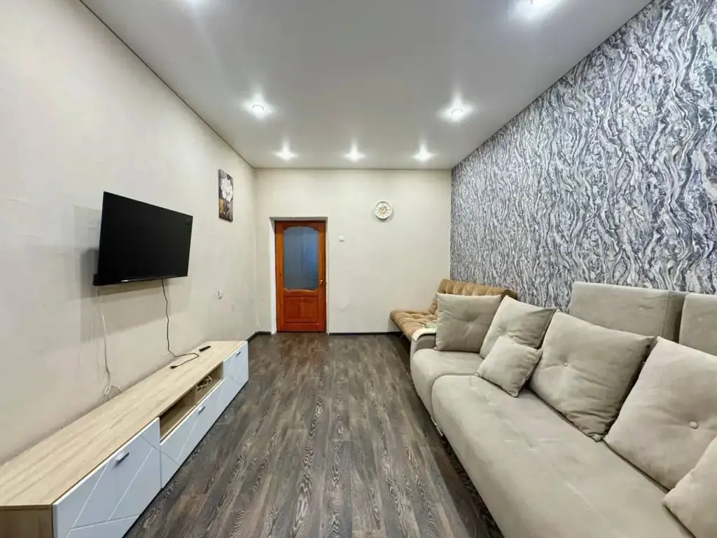 Барнаул: Квартира в Переулке Некрасова 43