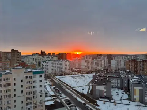 Квартира Большая 3комнатная в Лучшем Микрорайоне Города — фото 1