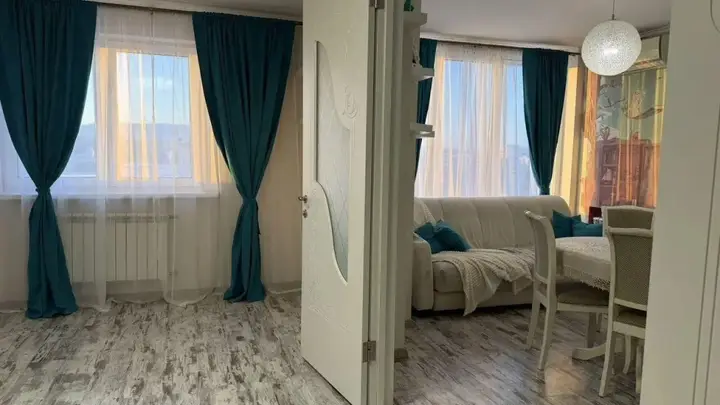 Саратов: Апартаменты на улице имени В.С. Зарубина, 51