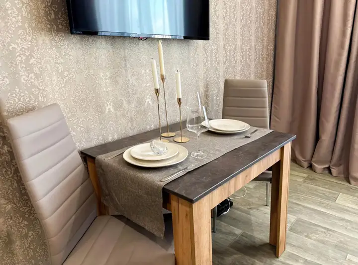 Тюмень: CrystalRentals (КристалРенталс) на улице Валентины Трофимовой 8