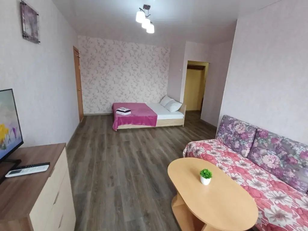 Владивосток: Квартира Уютная 1комнатная на Cтолетии
