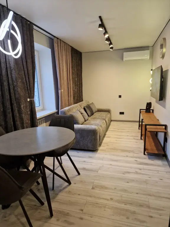 Калининград: Апартаменты Center City Калининград Серпуховская 21