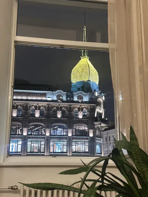 Санкт-Петербург: Квартира с видом на Универмаг у Красного Моста