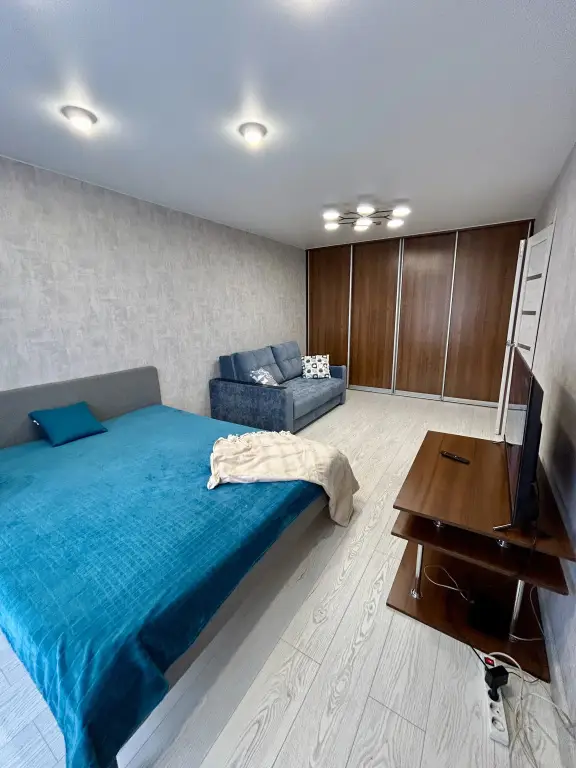 Новокузнецк: Апартаменты На Ермакова 30