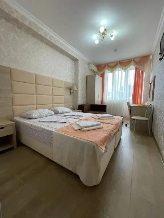 Сочи: Arina (Loo)