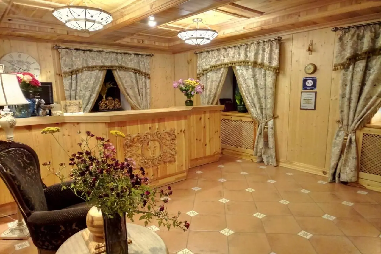 Жданов: Отель Муравский Тракт