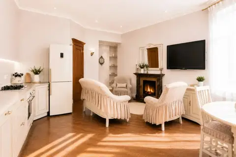 Квартира 120 м² на Невском проспекте, 3 изолированные комнаты, центр — фото 1