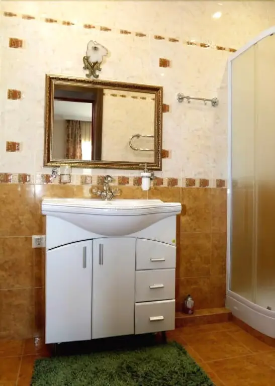 Верхневесёлое: Adler Gold Guest House