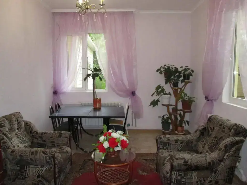 Сочи: Kurortny Rai Guest House