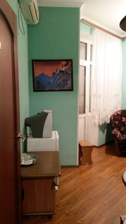 Сочи: Guest house Lazurit