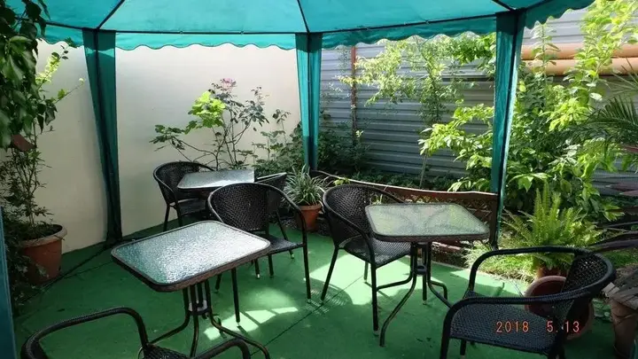Сочи: Lazurniy Guest House