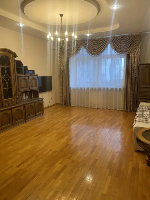 Квартира Большая трешка на Ершова 57Б — фото 1