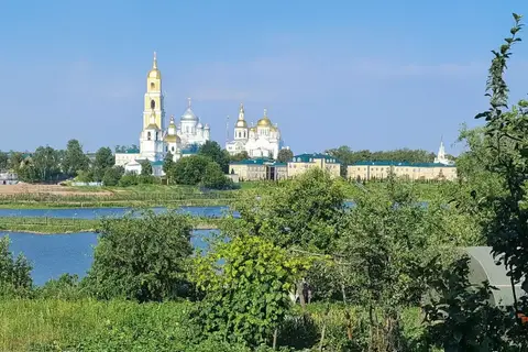 Гостевой дом с видом на монастырь Никольская слобода — фото 1