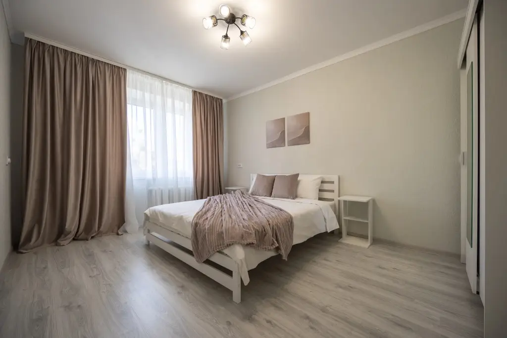 Апартаменты LovelyHome39 Просторная 2-комнатная квартира рядом с поющими фонтанами — фото 1