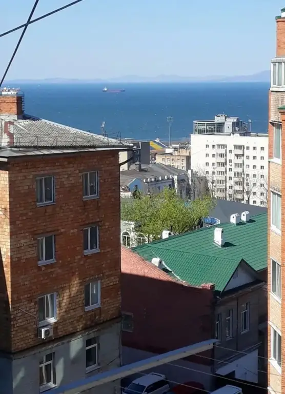 Квартира Трехкомнатная в Самом Центре Владивостока — фото 1