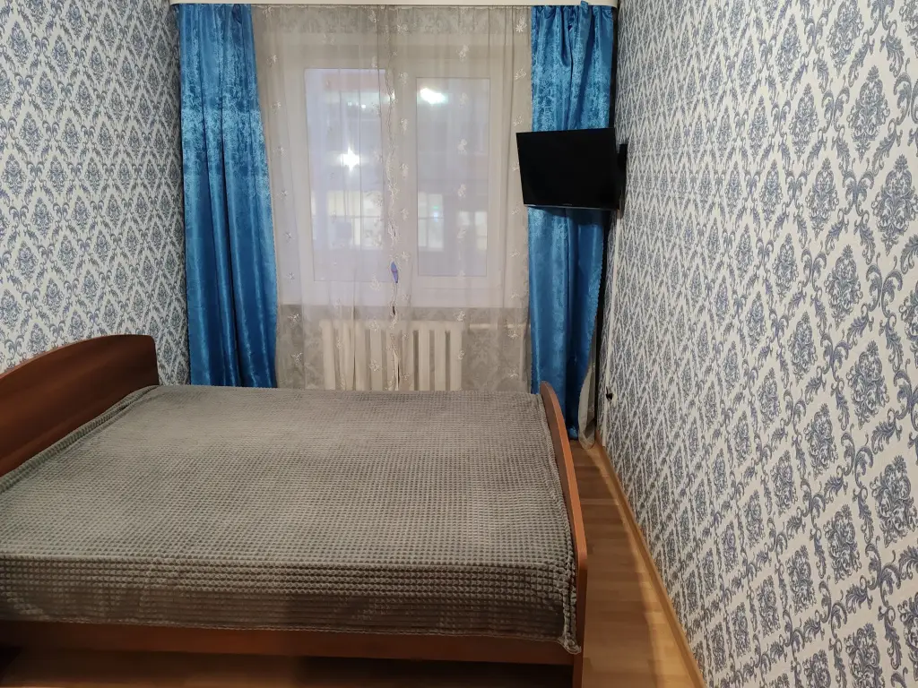 Курган: Квартира двухкомнатная с хорошим ремонтом в центре города