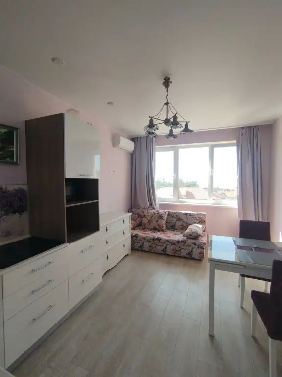 Геленджик: Квартира Двухкомнатная 56 м² с Великолепным Видом на Море