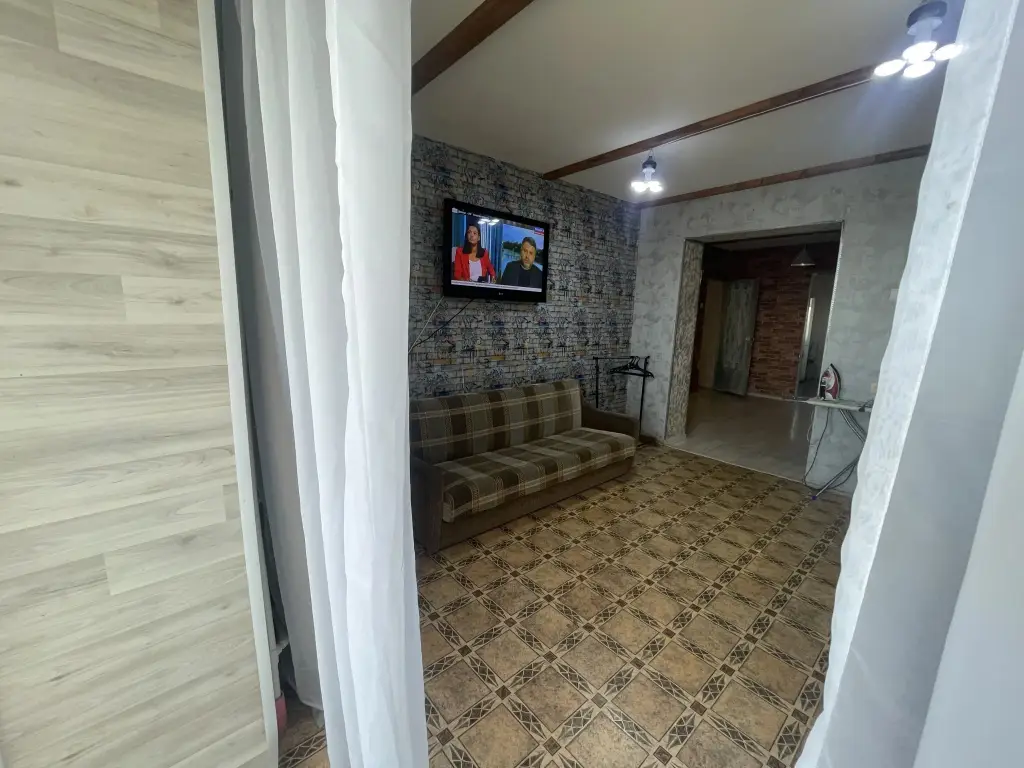 Саратов: Квартира на Ильинской площади, 3