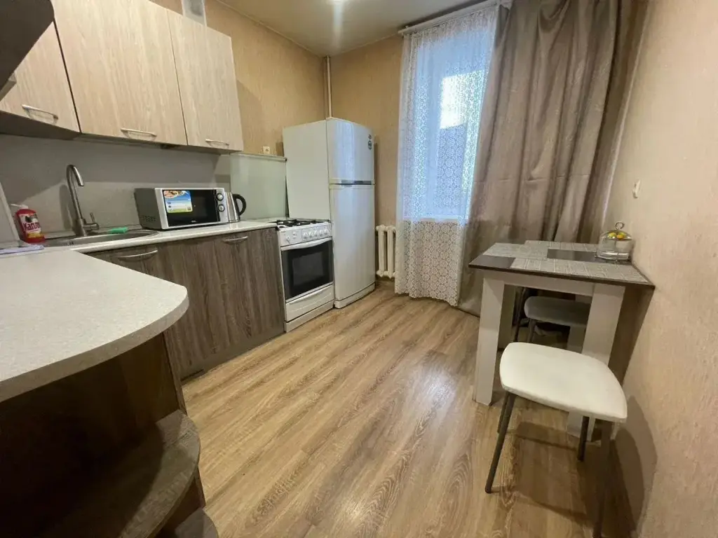 Саратов: Квартира на улице им. Чапаева В.И., 6а