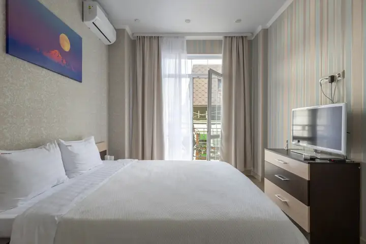 Сочи: Апартаменты Red Apartments Арт Лайт Мартин