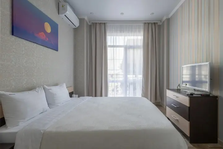 Сочи: Апартаменты Red Apartments Арт Лайт Мартин