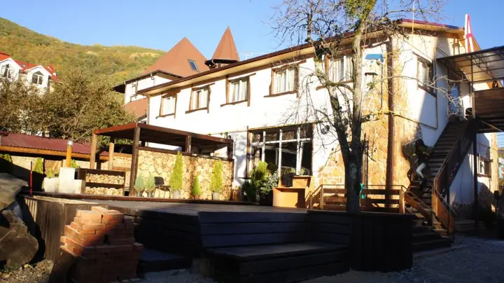 Эсто-Садок: Guest House A