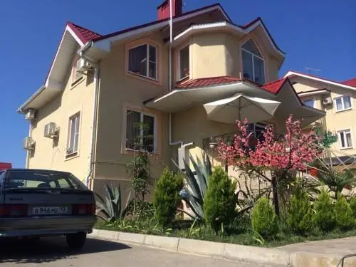 Сочи: Guest House Dolphin