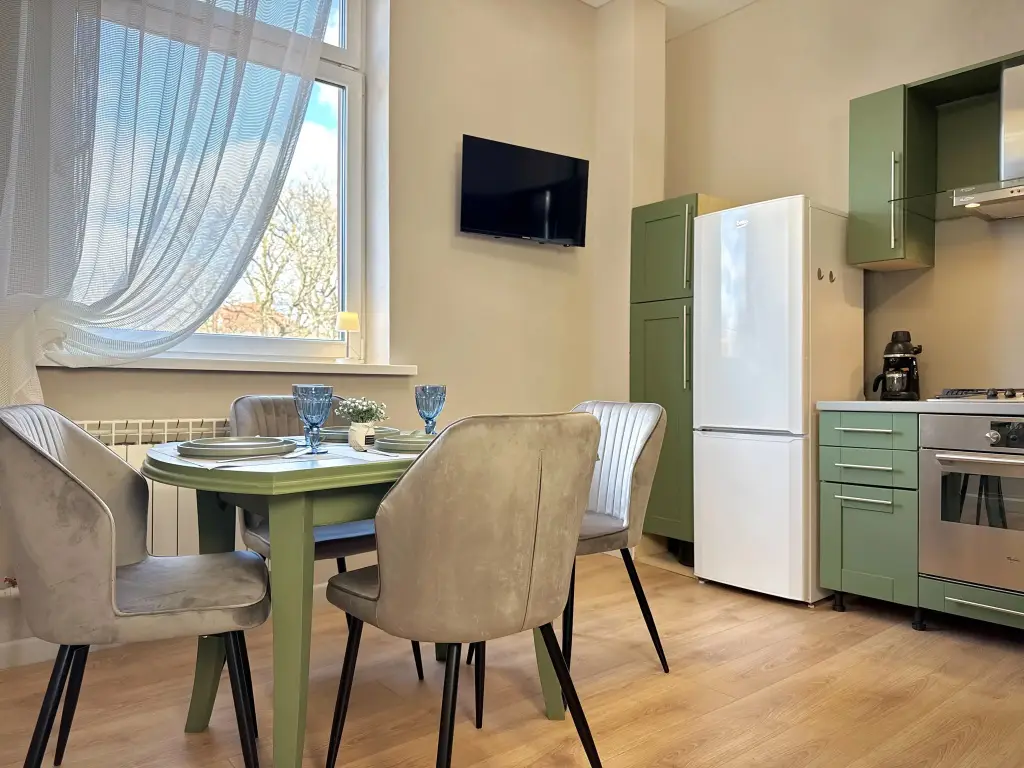 Калининград: Апартаменты Уютный Green house на Проспекте Мира