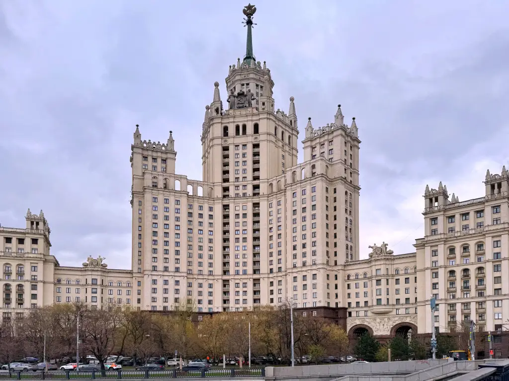 Квартира в Легендарной Высотке на Котельнической Набережной — фото 1
