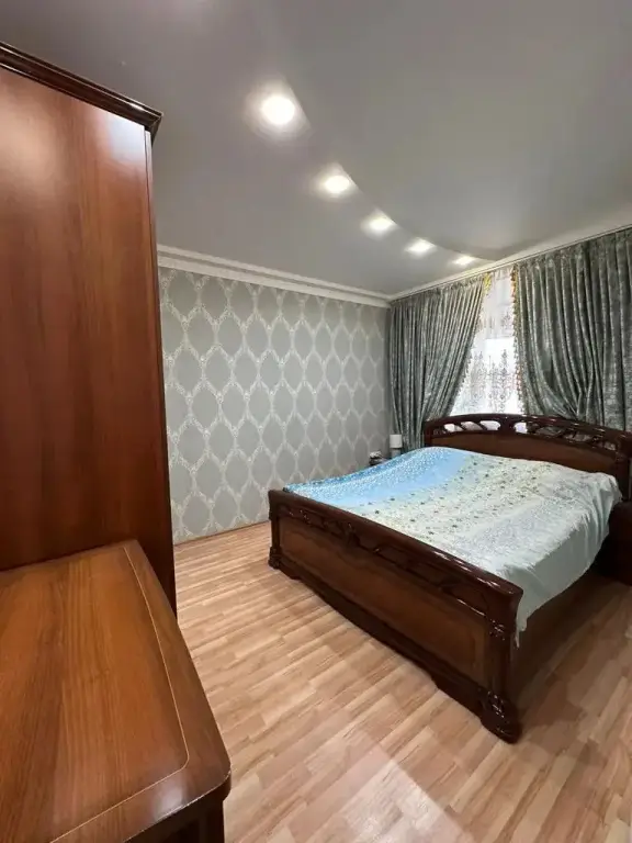 Пермь: Квартира с Большой Кроватью и Ванной Джакузи