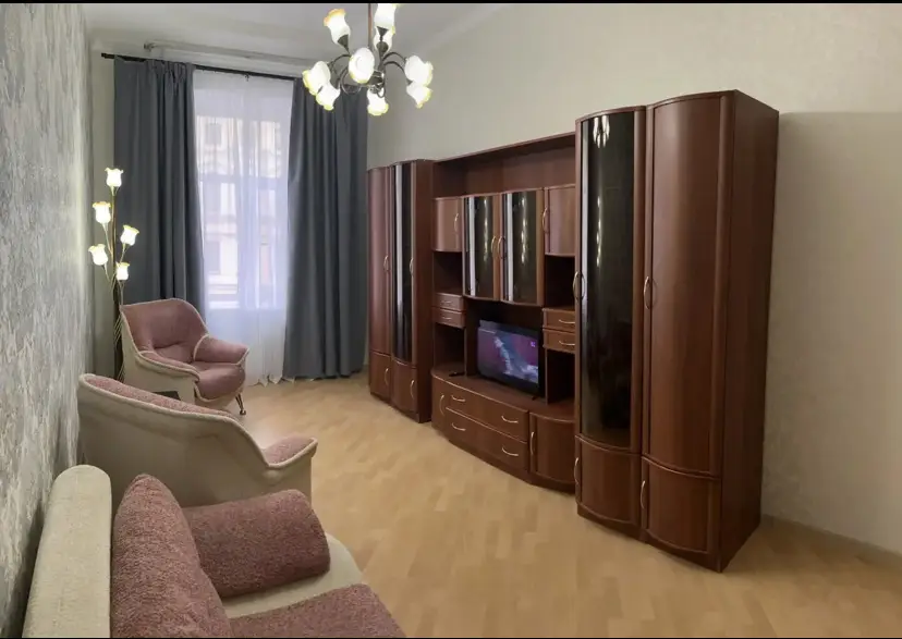 Санкт-Петербург: Квартира 2-к в центре