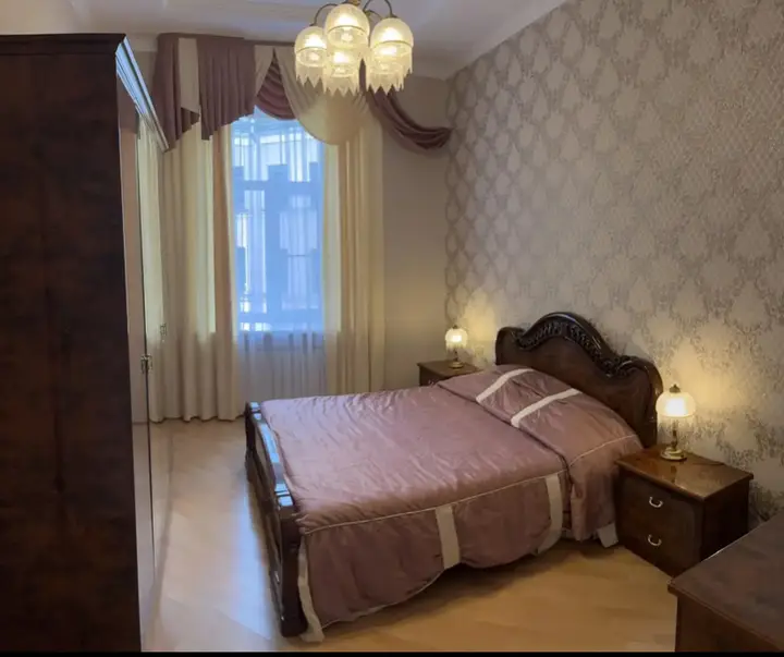 Санкт-Петербург: Квартира 2-к в центре